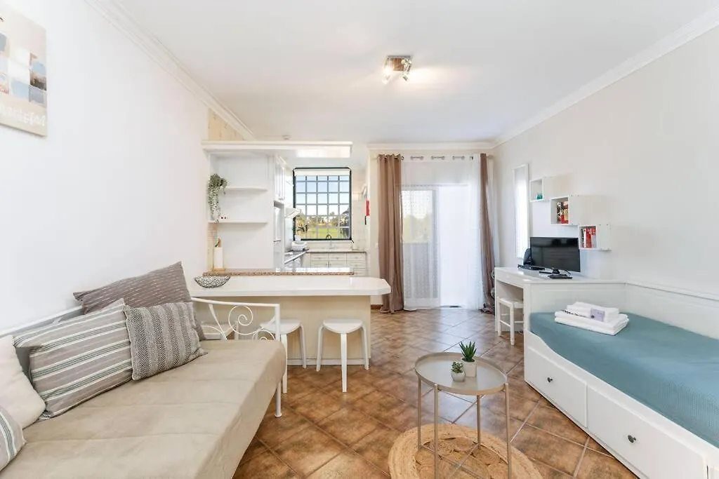 Comfortable Studio + Pool Few Steps From Beach Alvor 0*,  Portugal